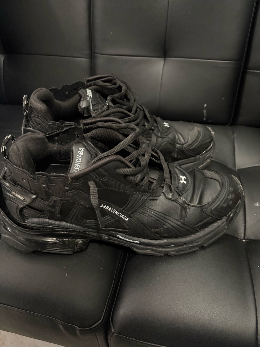 Balenciaga x Under Armor collab runners - Picture 2 of 9
